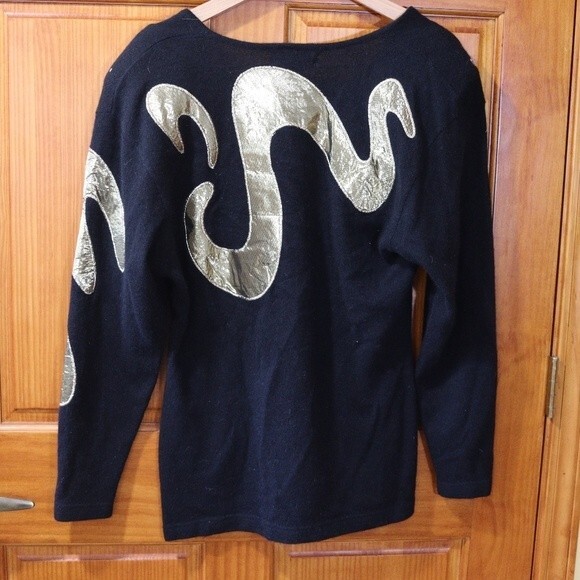 Outlander Vintage Black Metallic Gold Swirl Abstract Wool Angora Sweater - Picture 9 of 15